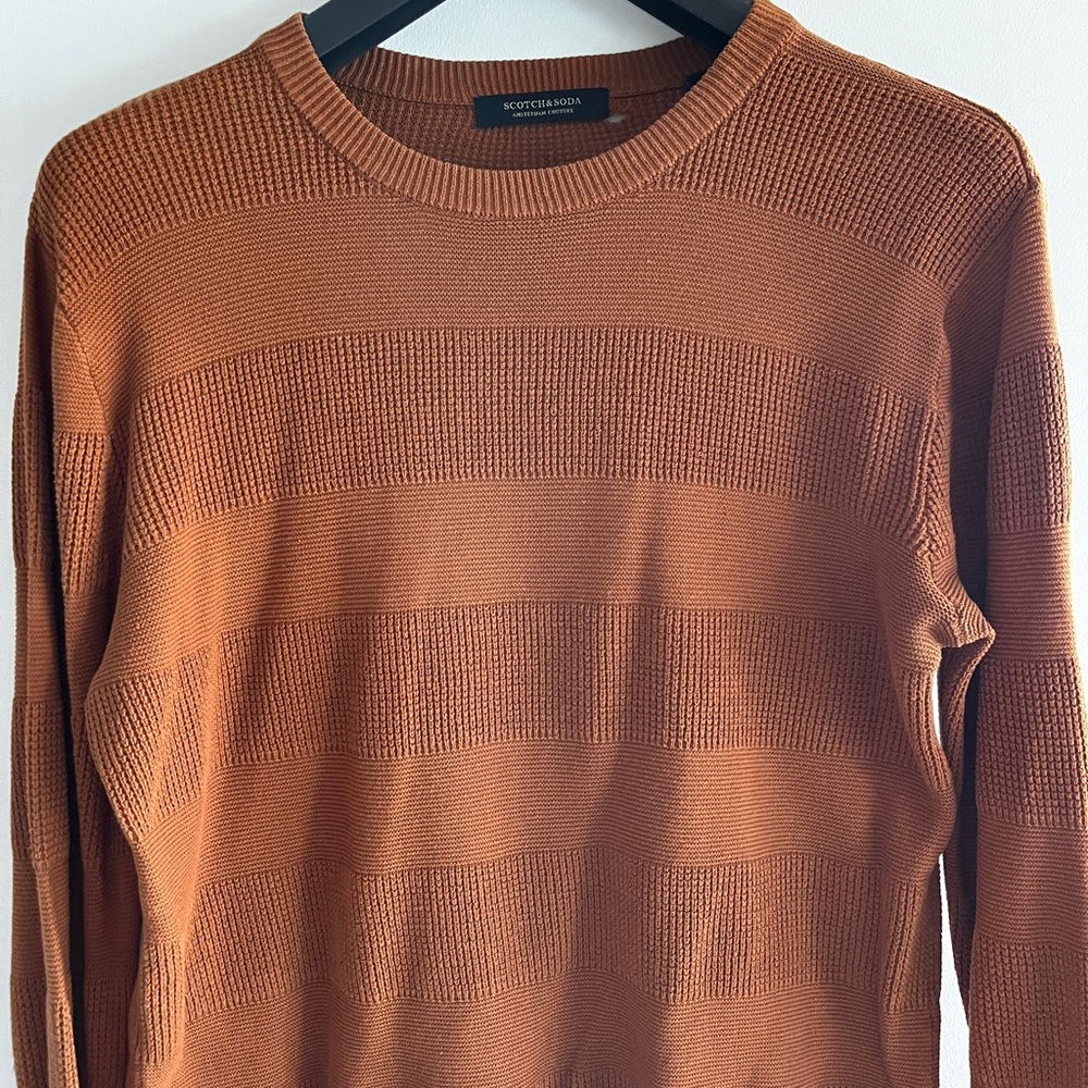 Scotch & Soda Brown Crewneck Sweater with Ribbed Detailing